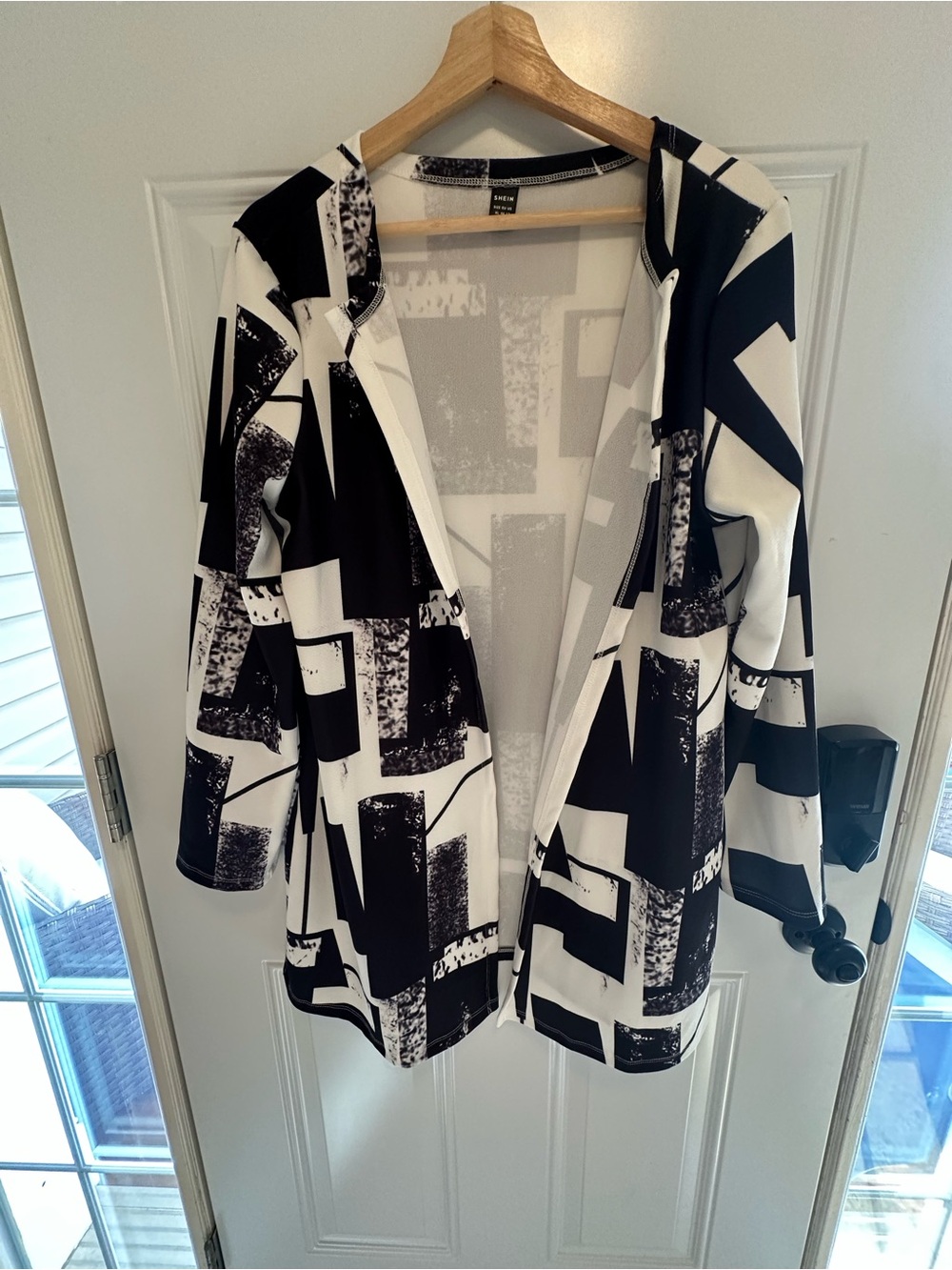 Black & White Geometric Open Front Blazer